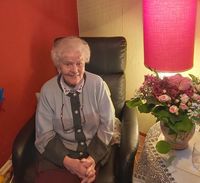 Erika Feußner feierte kürzlich ihren 100. Geburtstag. Auch im hohen Alter wohnt sie in ihren eigenen vier Wänden. 